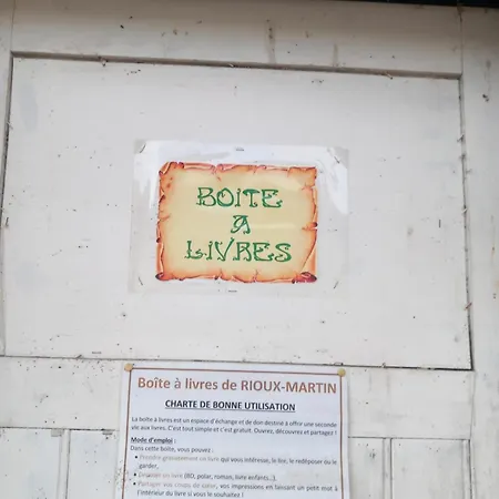 La Maison Aux Livres Panzió Rioux-Martin
